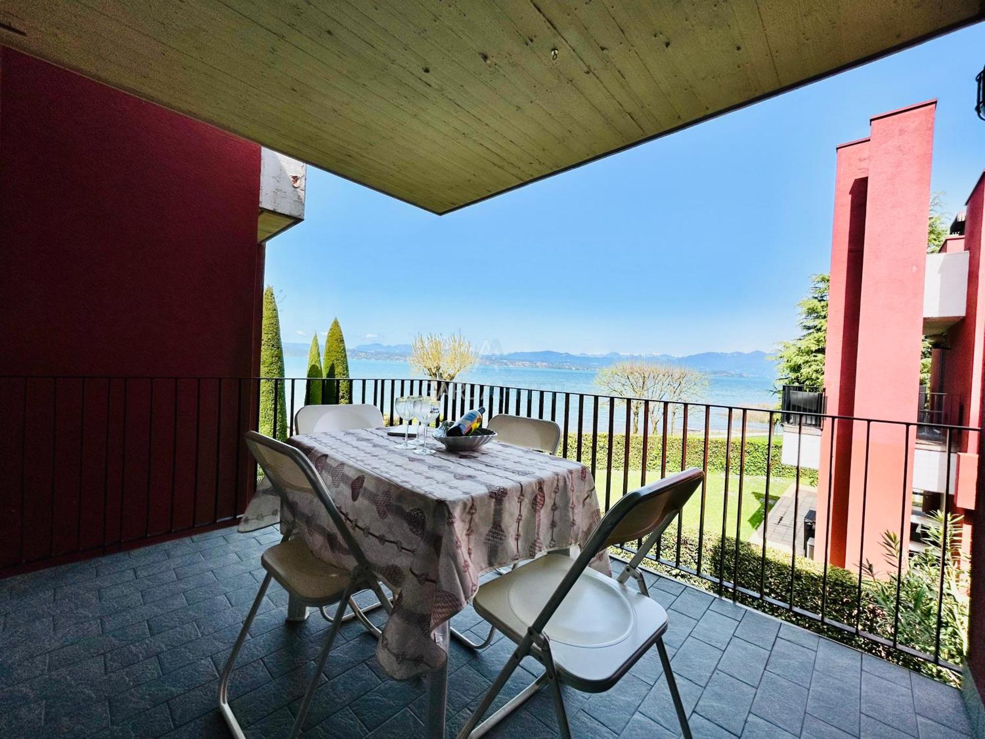 Poseidone Rif Lägenhet Sirmione Exteriör bild